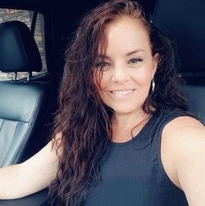 Meet your Posher, Leilani